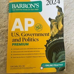 Barron's AP U.S. Government and Politics 2024 Book